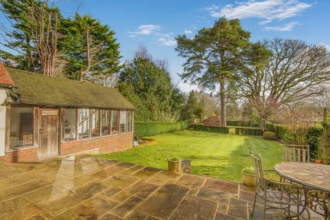 4 bedroom detached house for sale, Heath Lane, Albury