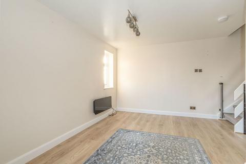 1 bedroom end of terrace house for sale, 15 Cromwell Close, Southowram, Halifax HX3 9SH
