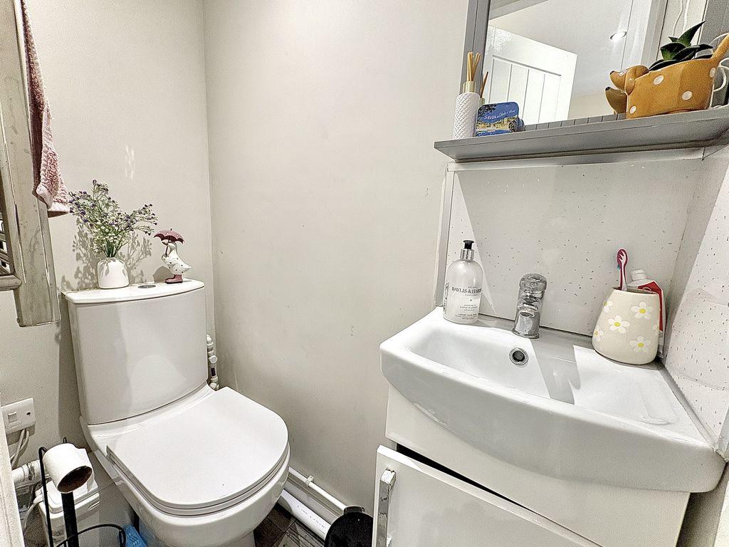 Summer house wc