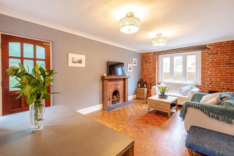 undefined, Queen Street, Gomshall