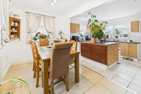 4 bedroom detached house for sale, Baytree House, 33 Moor Lane, Martin
