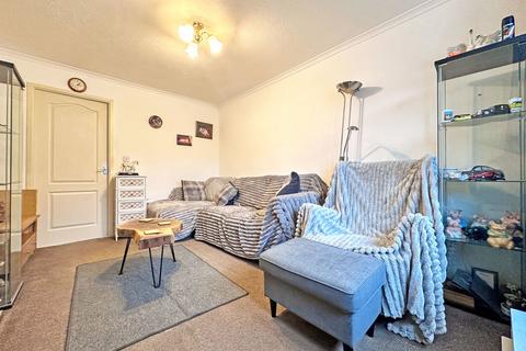 undefined, Weston Drive, TIPTON, DY4 0AE