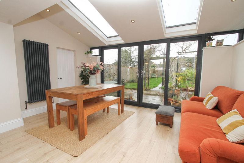Living/Dining Area
