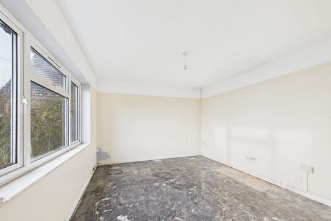 2 bedroom bungalow for sale, Broad Close, Cirencester