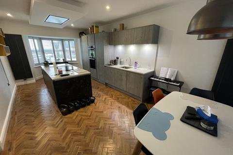 4 bedroom detached house for sale, Summerhill Park, Nr Wrexham