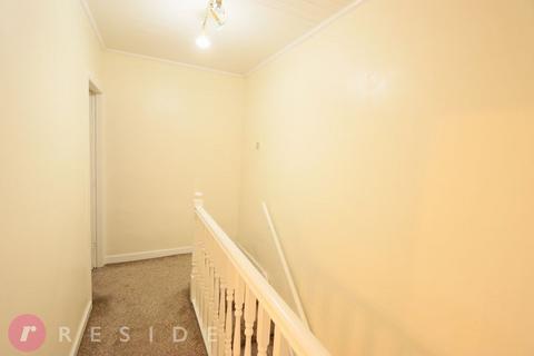 2 bedroom end of terrace house for sale, New Barn Lane, Rochdale OL11