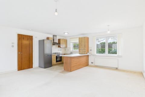 2 bedroom apartment to rent, Hilton Gardens, Glasgow G13