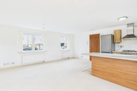 2 bedroom apartment to rent, Hilton Gardens, Glasgow G13