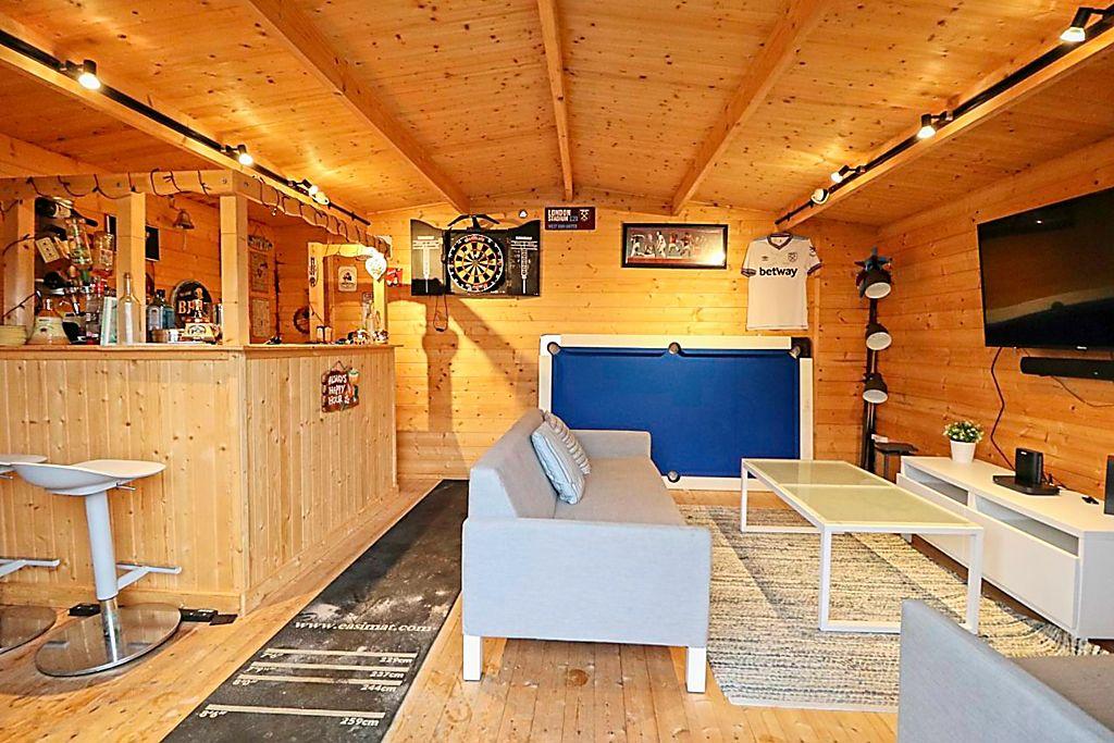Garden Cabin