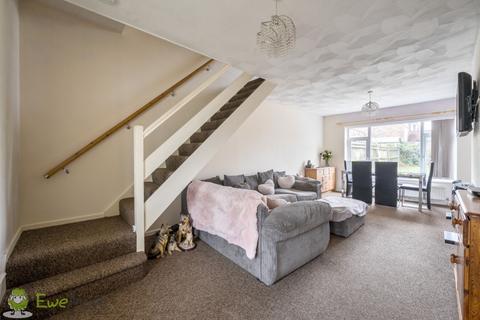3 bedroom terraced house for sale, Stephens Road, Tadley RG26