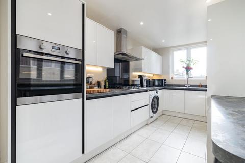 3 bedroom end of terrace house for sale, Osborne Street, Bletchley, Milton Keynes