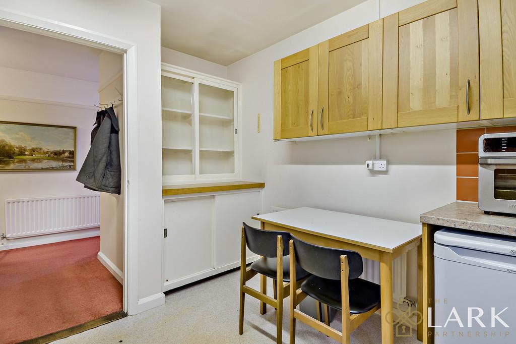 8676980-interior20-800