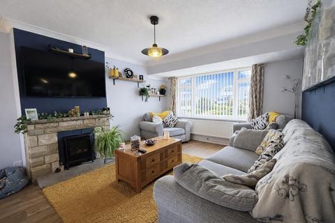 3 bedroom end of terrace house for sale, Bull Lane, Tiptree