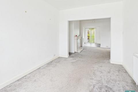 undefined, The Crescent, Shaw OL2