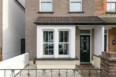 3 bedroom semi-detached house for sale, Churchill Road, South Croydon