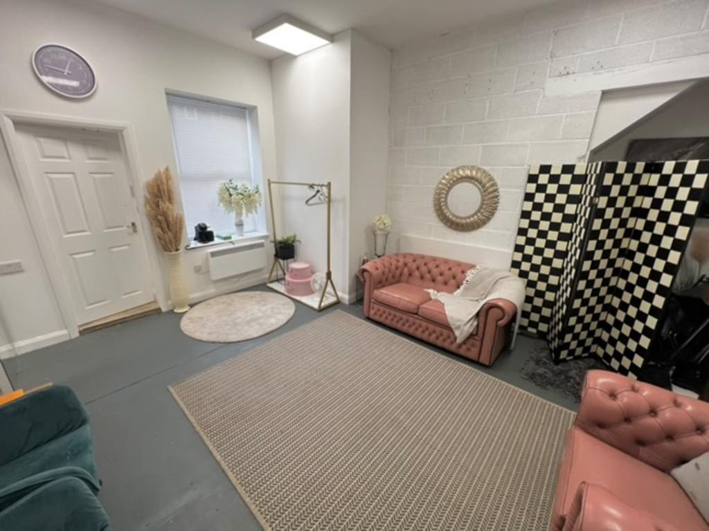 Commercial Additional Room