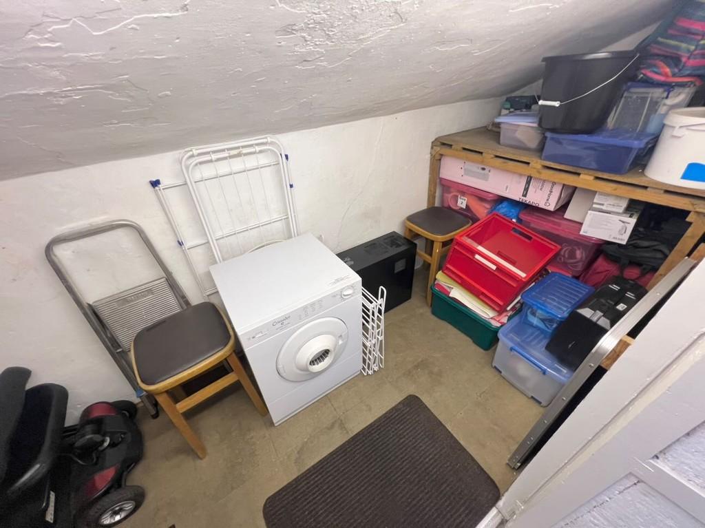 Alcove Storage