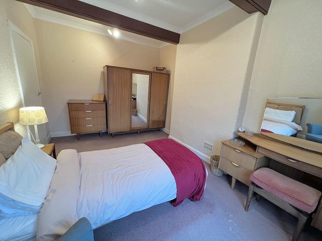 Bedroom 1/Master
