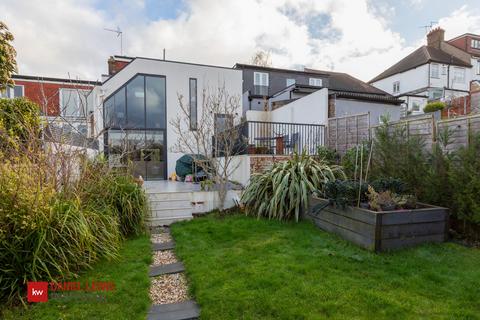 undefined, Sunset Avenue, Chingford, E4