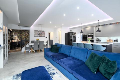 undefined, Ongar Road, Addlestone KT15