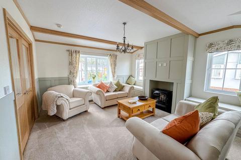 undefined, Weybridge Park Estate, Addlestone KT15