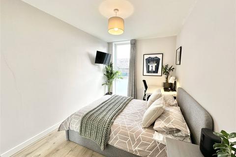 2 bedroom apartment for sale, Cross Street, Sale M33