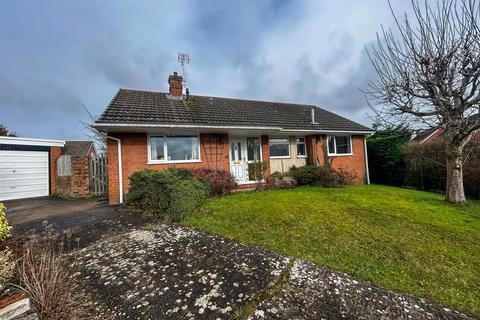 3 bedroom detached bungalow for sale, Petit Close, Cefn-Y-Bedd, Wrexham