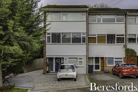 4 bedroom end of terrace house for sale, River Road, Brentwood, CM14