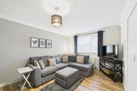 undefined, Cairns Place, Perth PH1