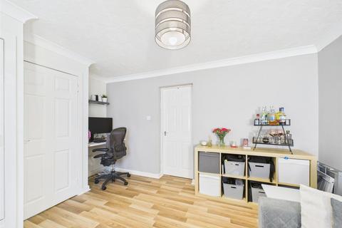 undefined, Cairns Place, Perth PH1