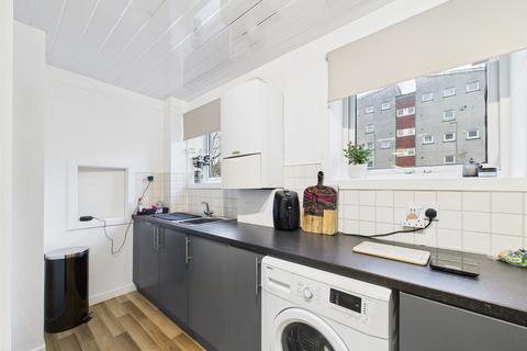 undefined, Cairns Place, Perth PH1