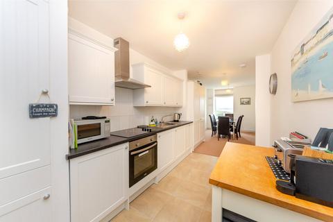 2 bedroom apartment for sale, Lon Y Don, Trearddur Bay, Holyhead, Isle of Anglesey, LL65