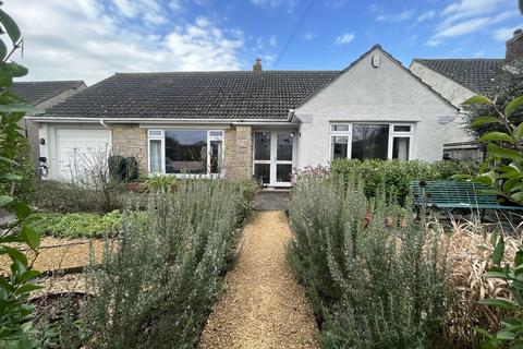 undefined, A bungalow at Fonmon Road, Rhoose, CF62 3DZ