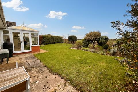 undefined, A bungalow at Fonmon Road, Rhoose, CF62 3DZ