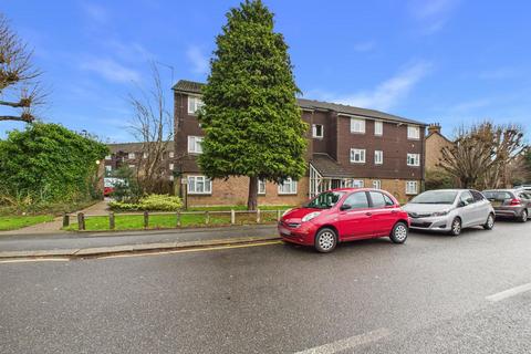 undefined, Kendall Avenue, South Croydon CR2