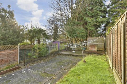 3 bedroom end of terrace house for sale, Mills Terrace, Chatham ME4