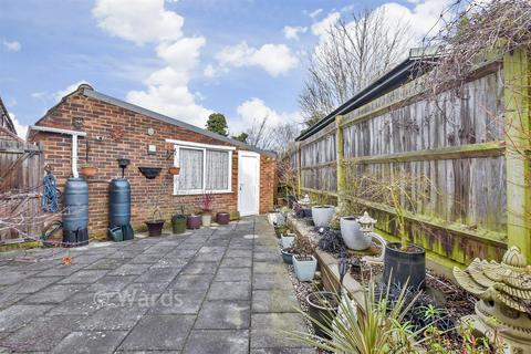 undefined, Shaftesbury Drive, Maidstone ME16