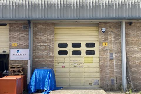 Warehouse to rent, Rabans Clos Aylesbury HP19 8RS