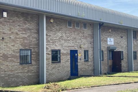 Warehouse to rent, Rabans Clos Aylesbury HP19 8RS