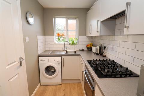 2 bedroom terraced house for sale, Pawmers Mead, Fleet GU52