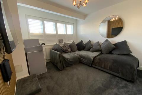 undefined, Hornchurch RM12
