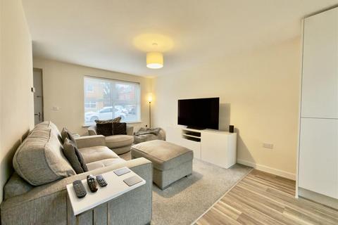 undefined, De Bray Close, Duston NN5