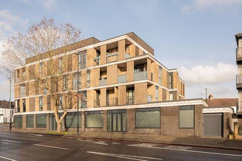Green Lane, Streatham, LONDON, SW16