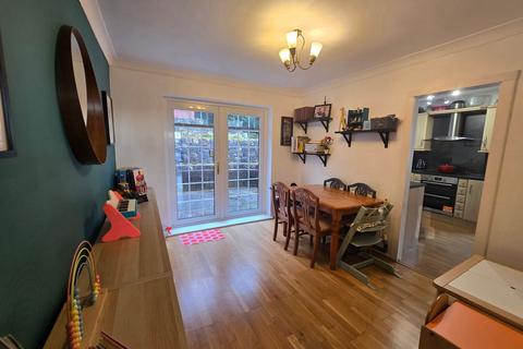 3 bedroom semi-detached house for sale, Woodside Avenue, Bridgend, CF31