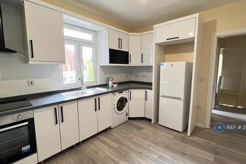 undefined, High Street North, Dunstable, LU6