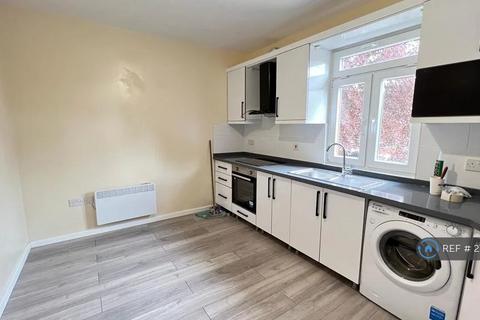 undefined, High Street North, Dunstable, LU6