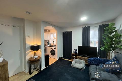 1 bedroom terraced house to rent, Oak Ridge, West End, Woking, GU24