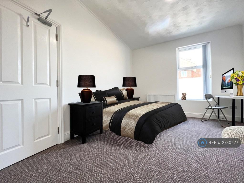 Large Bedroom