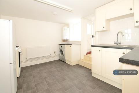 3 bedroom terraced house to rent, Fort Hill, Margate, CT9