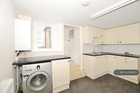 3 bedroom terraced house to rent, Fort Hill, Margate, CT9